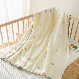 Warm Embroidered Crib Blanket - RYAN AND REMI